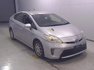 TOYOTA PRIUS 2012