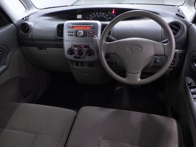 DAIHATSU TANTO 2012