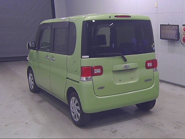 DAIHATSU TANTO 2012