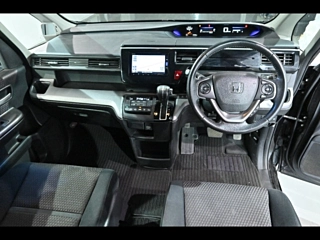 HONDA STEP WAGON 2016