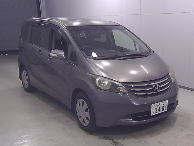 HONDA FREED 2011