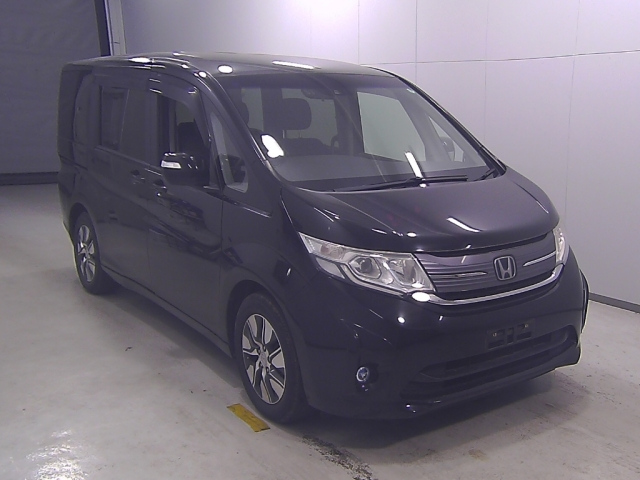 HONDA STEP WAGON 2015