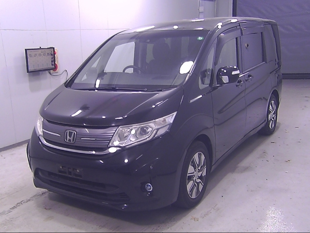HONDA STEP WAGON 2015