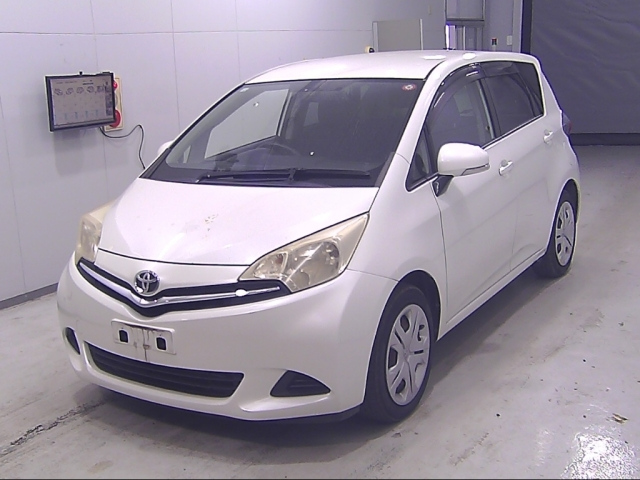 TOYOTA RACTIS 2010