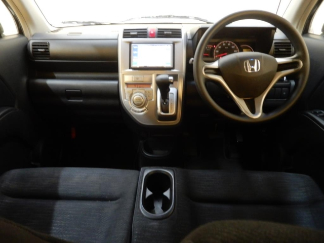 HONDA ZEST 2009