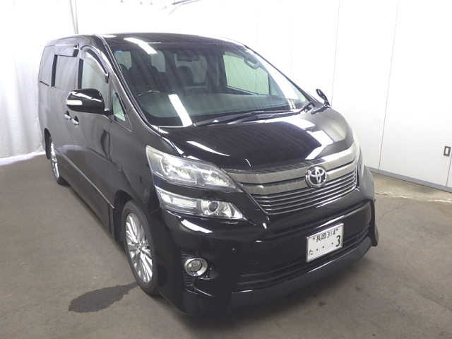 TOYOTA VELLFIRE 2011