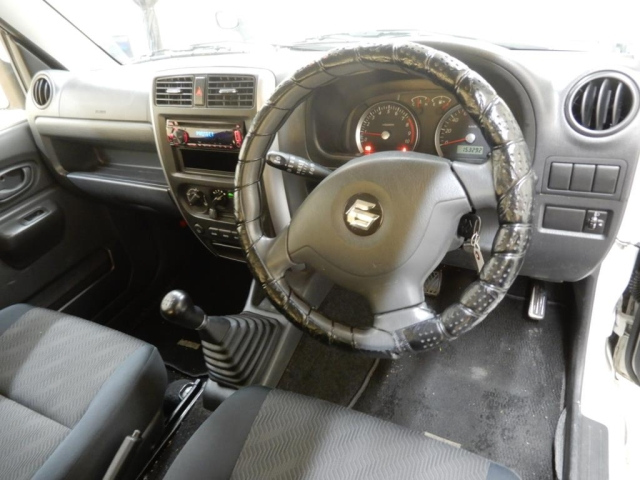 SUZUKI JIMNY 2014