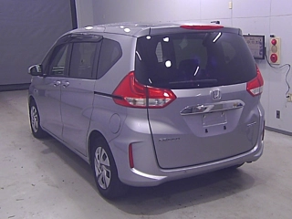HONDA FREED 2022