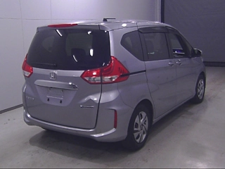 HONDA FREED 2022