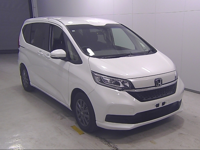 HONDA FREED 2023