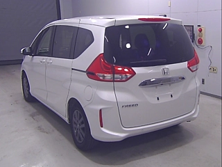 HONDA FREED 2023