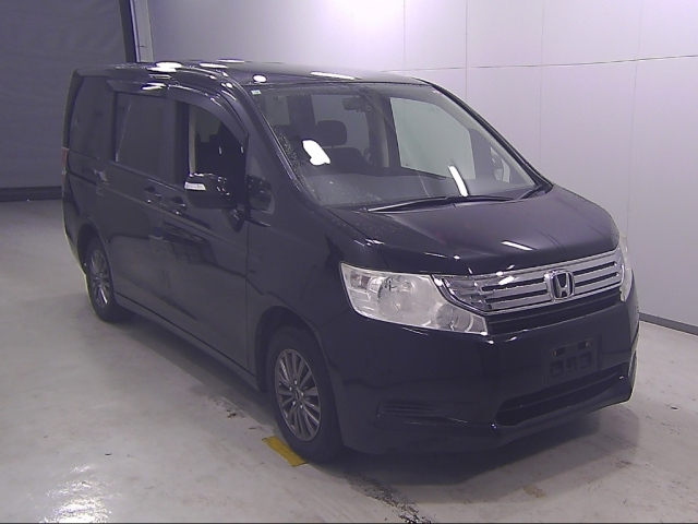 HONDA STEP WAGON 2010