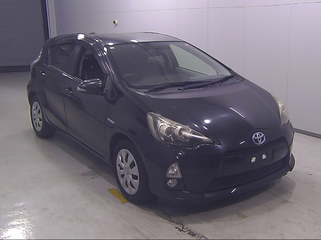 TOYOTA AQUA 2012