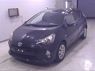 TOYOTA AQUA 2012