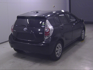 TOYOTA AQUA 2012