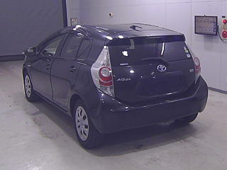 TOYOTA AQUA 2012