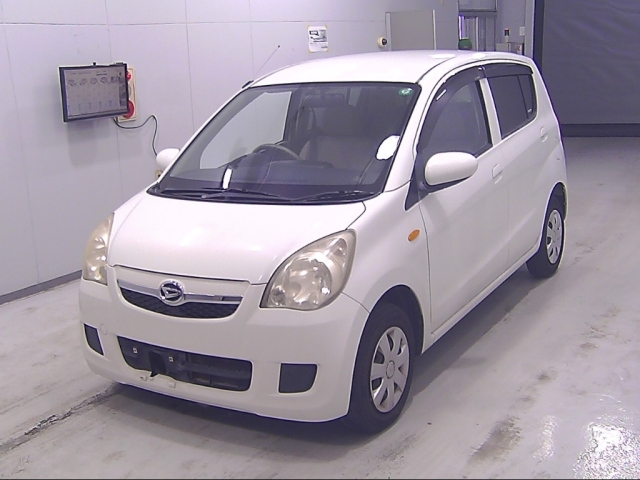 DAIHATSU MIRA 2010