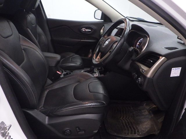 CHRYSLER JEEP CHEROKEE 2015