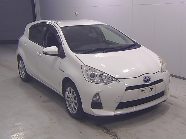 TOYOTA AQUA 2014
