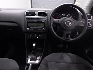 VOLKSWAGEN POLO 2010