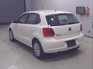 VOLKSWAGEN POLO 2010