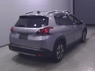 PEUGEOT 2008 2018