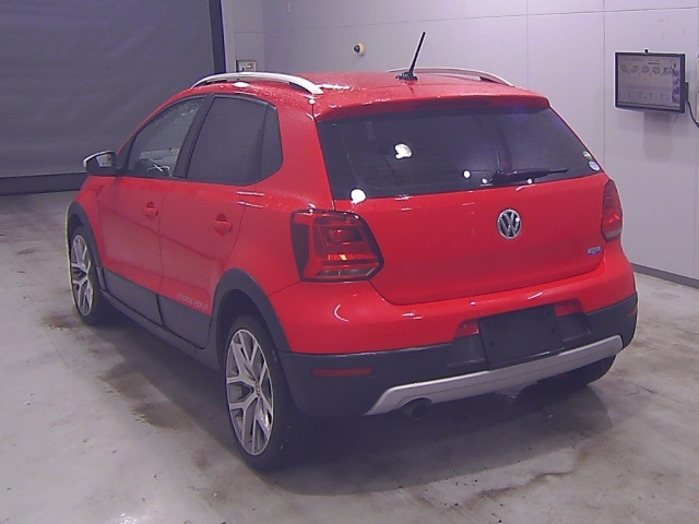 VOLKSWAGEN CROSS POLO 2016