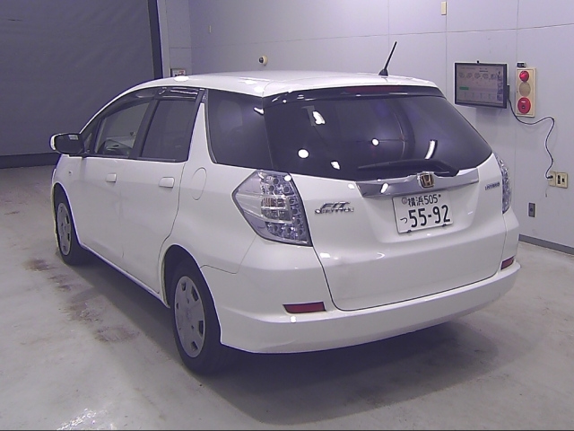 HONDA FIT SHUTTLE 2011