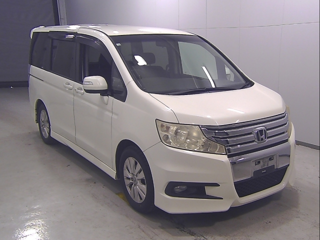 HONDA STEP WAGON 2010