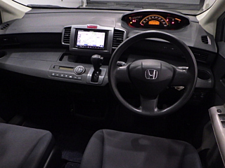 HONDA FREED 2009