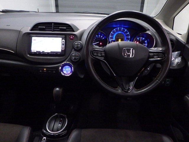 HONDA FIT SHUTTLE 2014