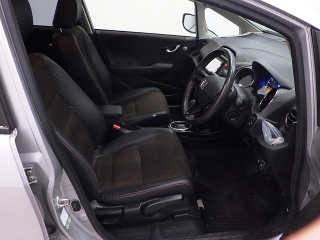 HONDA FIT SHUTTLE 2014