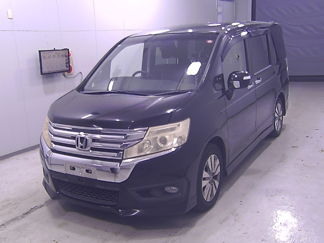 HONDA STEP WAGON 2012