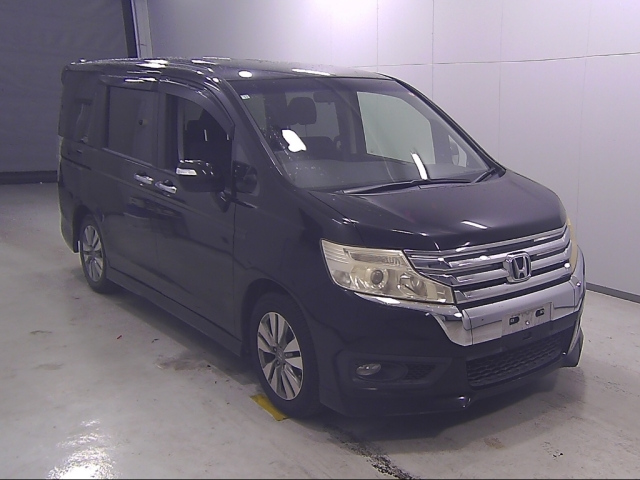 HONDA STEP WAGON 2012