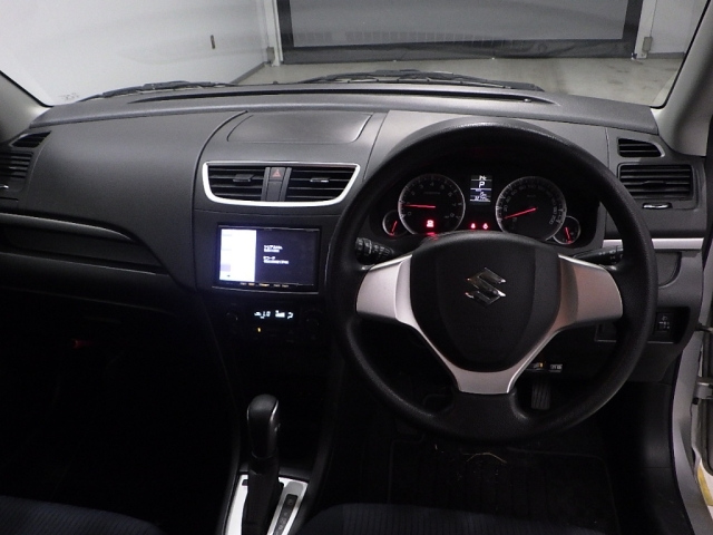 SUZUKI SWIFT 2010