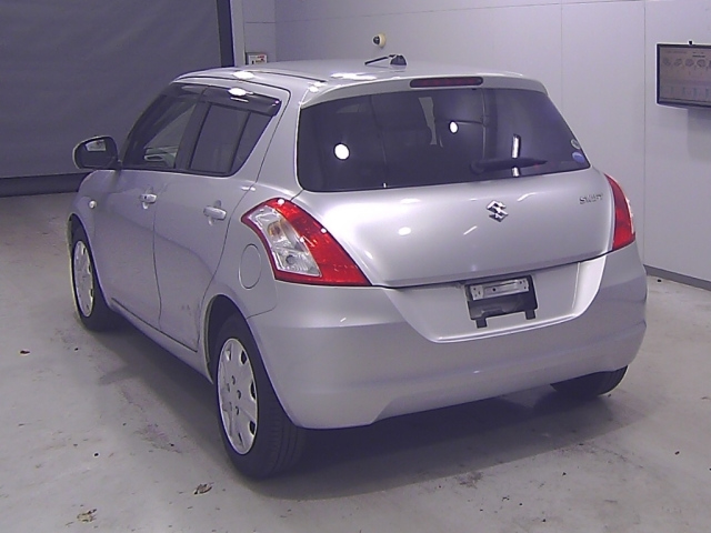 SUZUKI SWIFT 2010