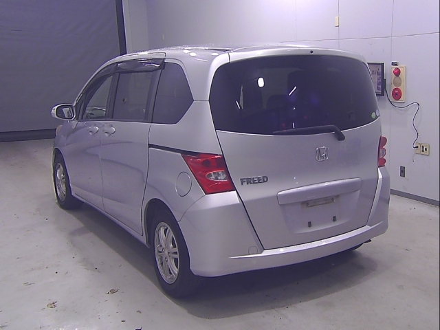 HONDA FREED 2009