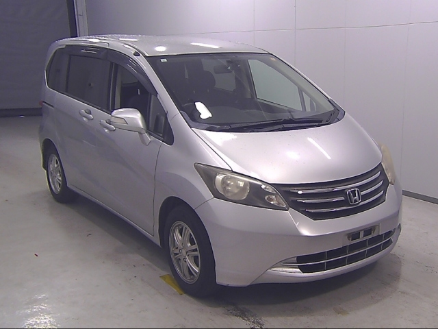HONDA FREED 2009