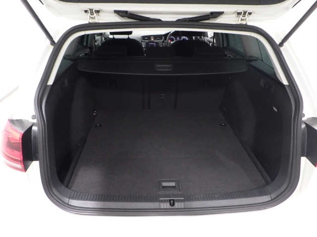 VOLKSWAGEN GOLF VARIANT 2014