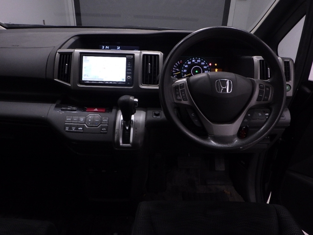HONDA STEP WAGON 2012