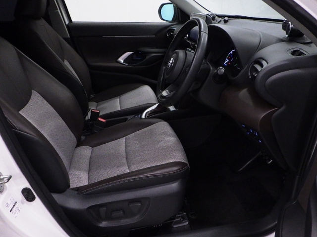 TOYOTA YARIS CROSS 2021