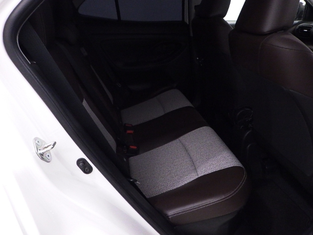 TOYOTA YARIS CROSS 2021