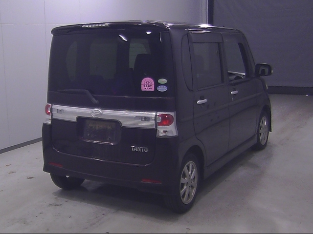 DAIHATSU TANTO 2009