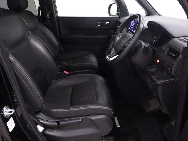 HONDA STEP WAGON 2022