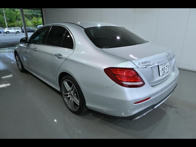 MERCEDES BENZ E CLASS 2017