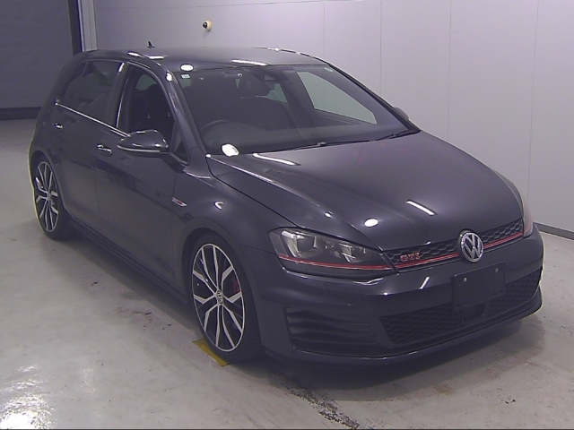 VOLKSWAGEN GOLF 2014