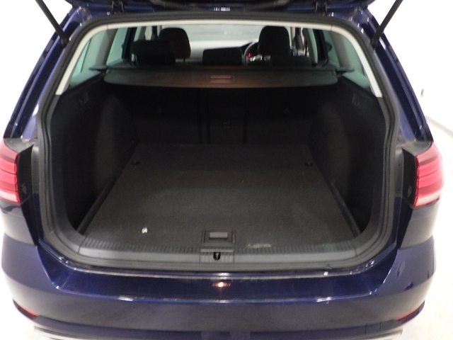 VOLKSWAGEN GOLF VARIANT 2018