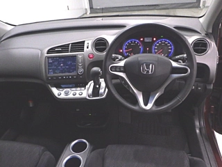 HONDA STREAM 2013