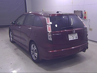 HONDA STREAM 2013