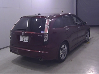 HONDA STREAM 2013